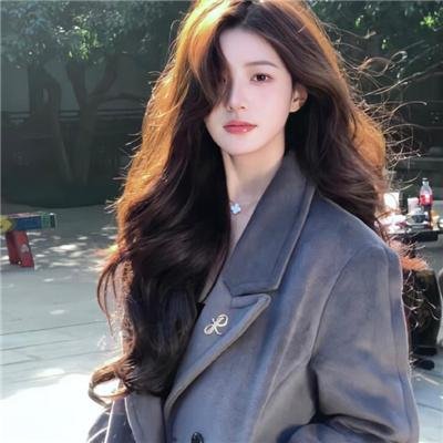5个吓鬼的少年