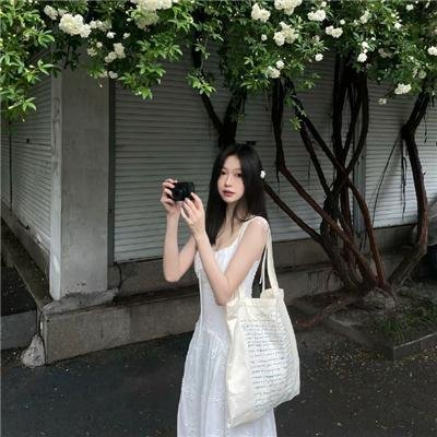 南国争春